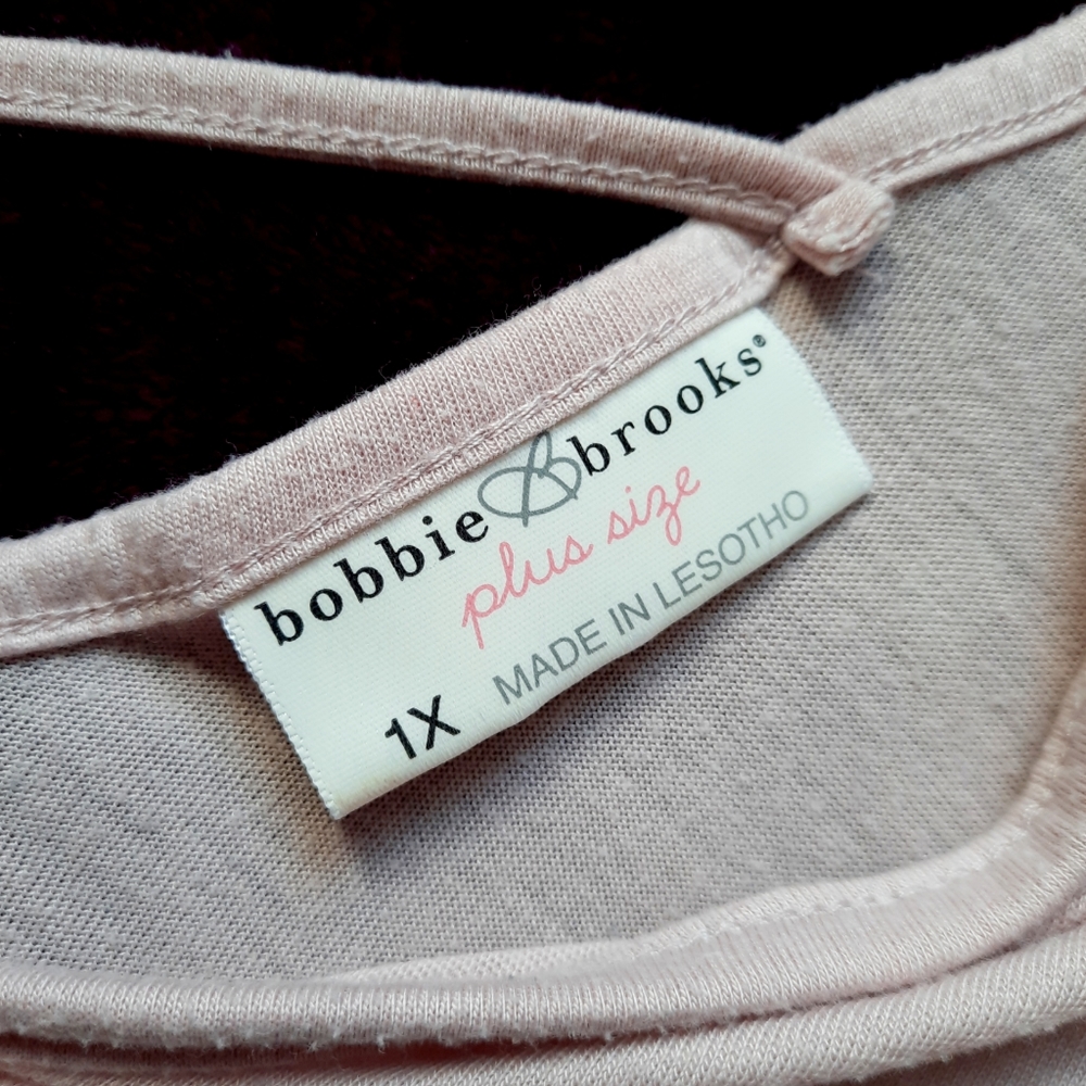 Bobbie Brooks 1X Light Pink 3/4 Sleeve Top - Picture 5 of 6